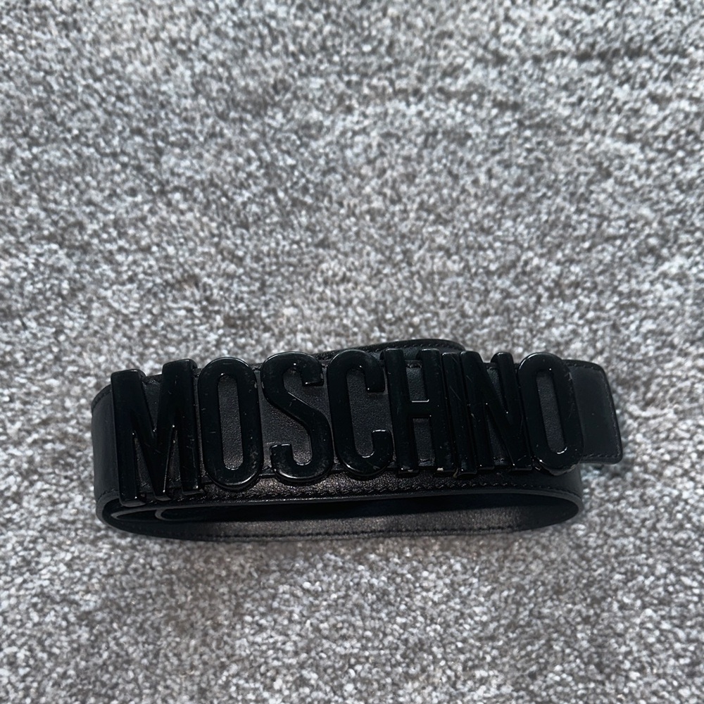 Moschino Sleek Black Logo Belt